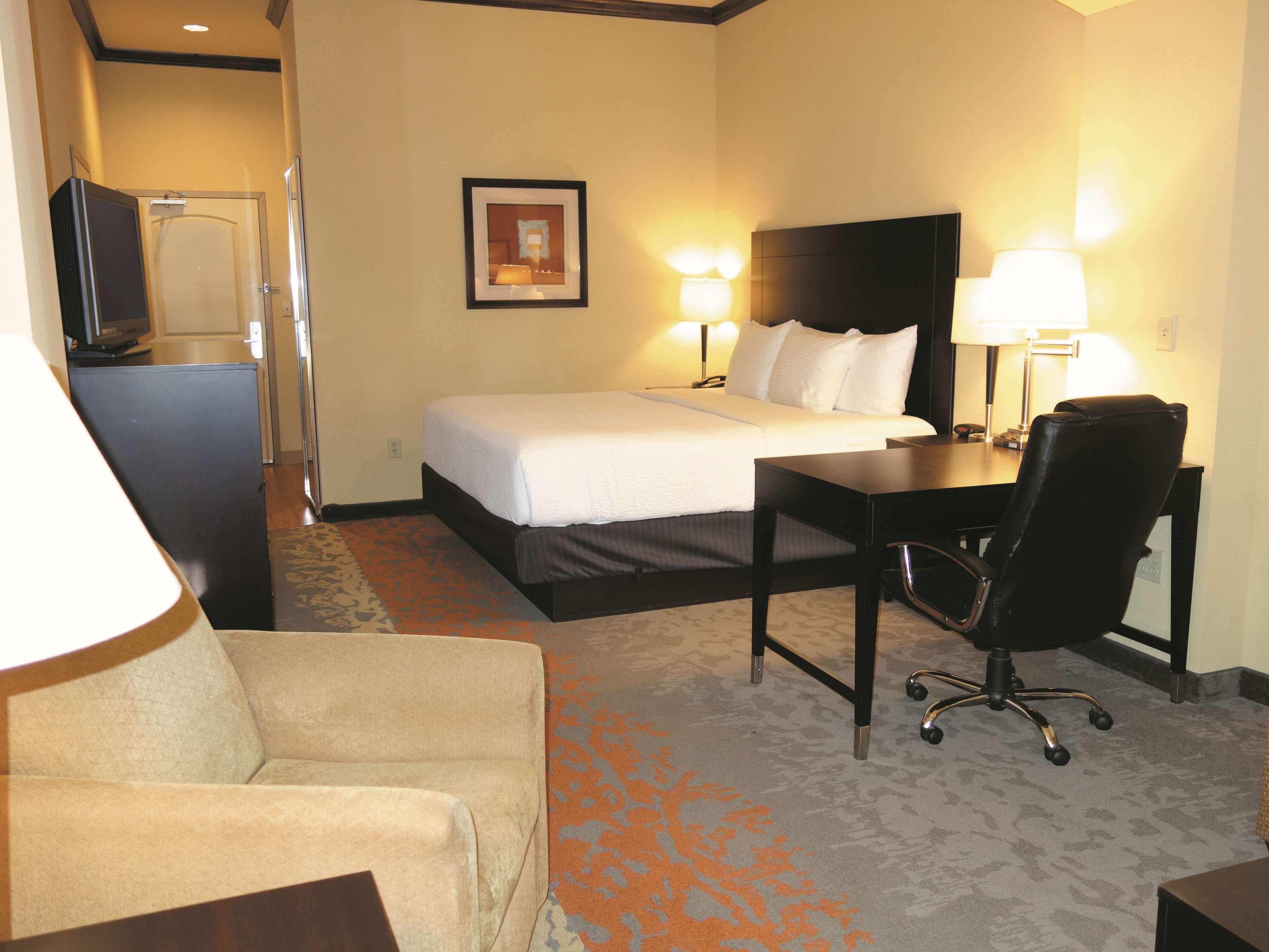 La Quinta By Wyndham Eastland Hotel Екстериор снимка