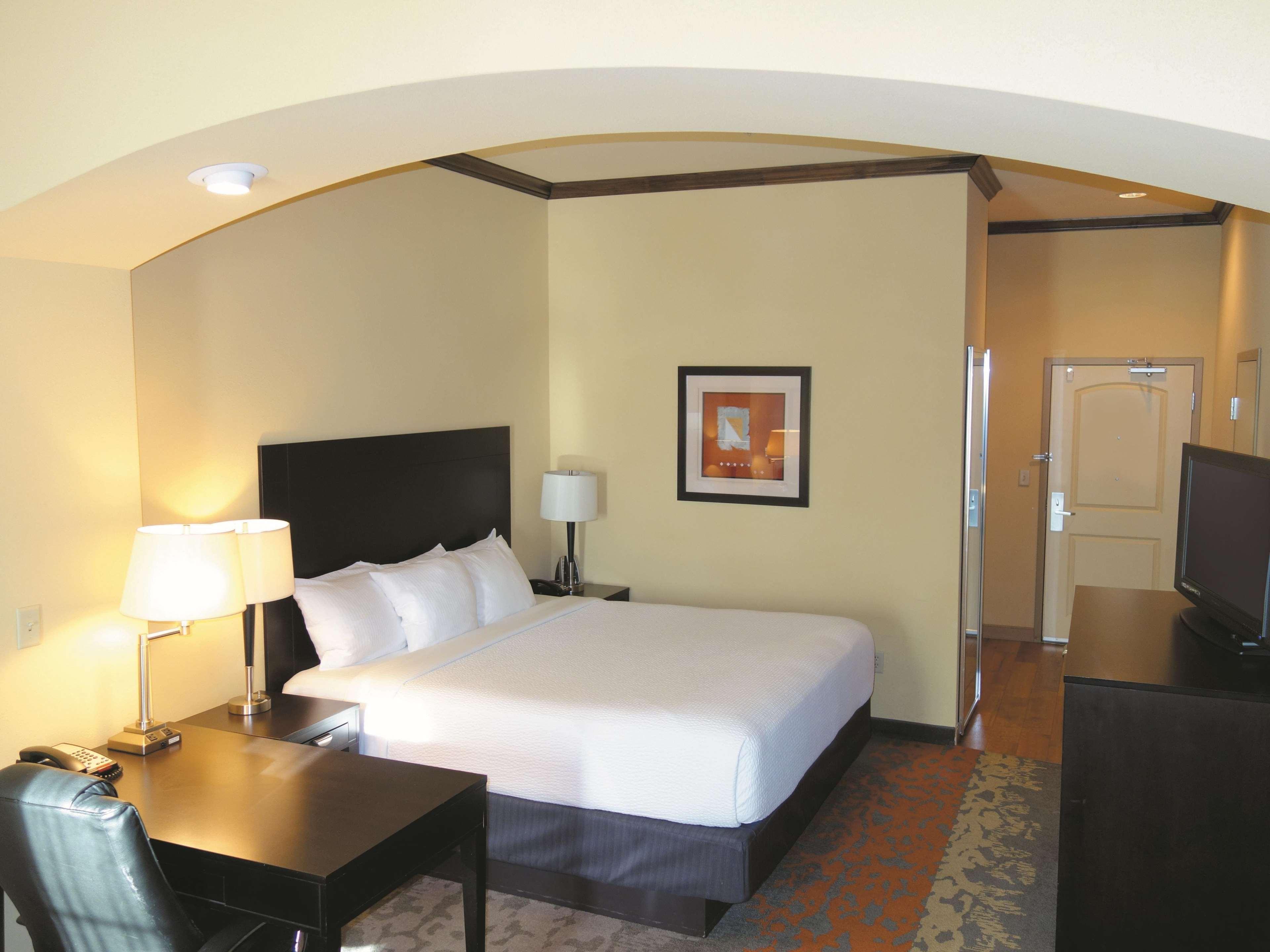 La Quinta By Wyndham Eastland Hotel Екстериор снимка