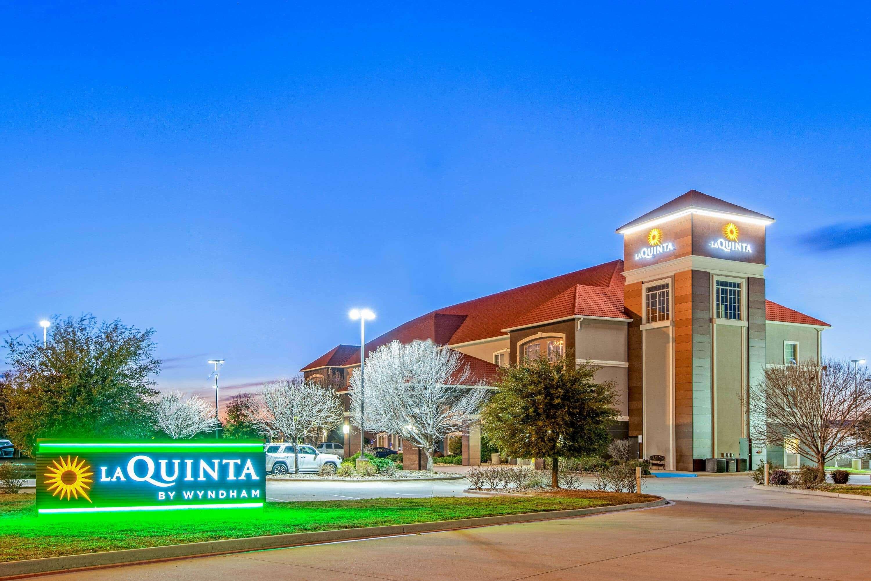 La Quinta By Wyndham Eastland Hotel Екстериор снимка