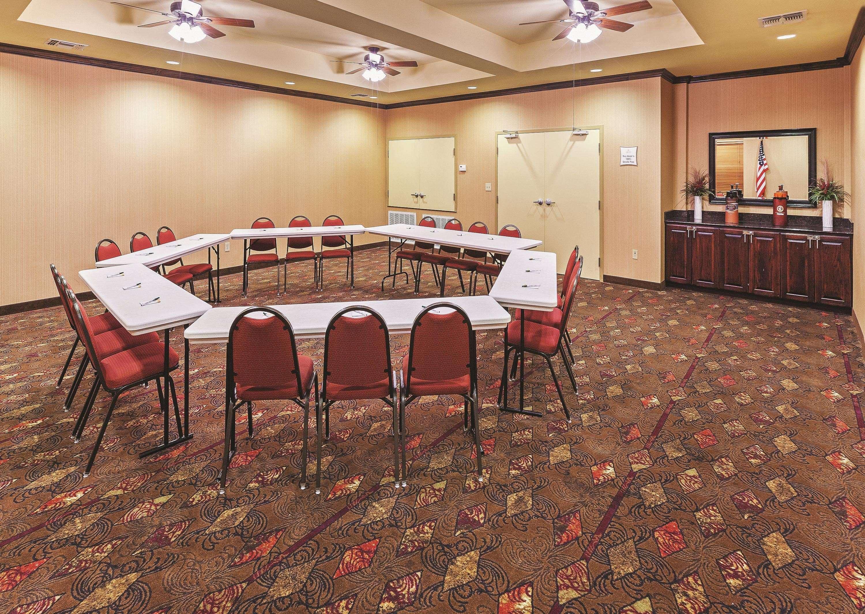 La Quinta By Wyndham Eastland Hotel Екстериор снимка